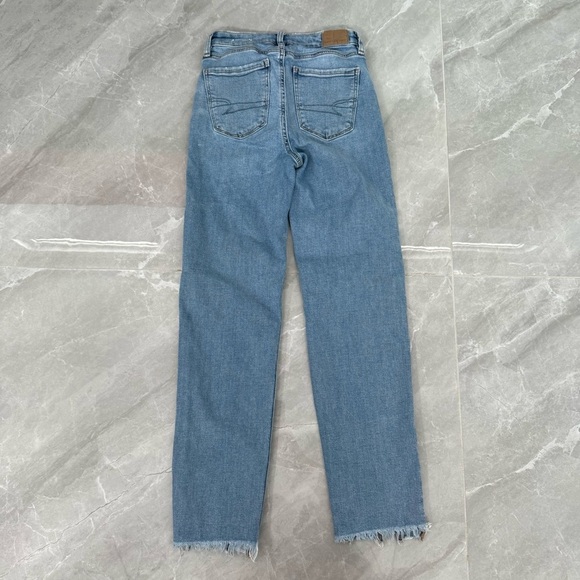 Women’s American Eagle Slim Straight Super Stretch Frayed Hem Jeans Size 00 - Picture 7 of 16